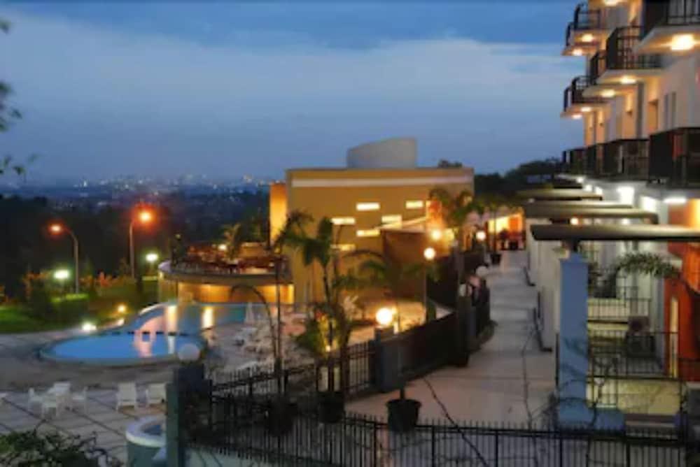 Marbella Suites Bandung Cimenyan Kültér fotó